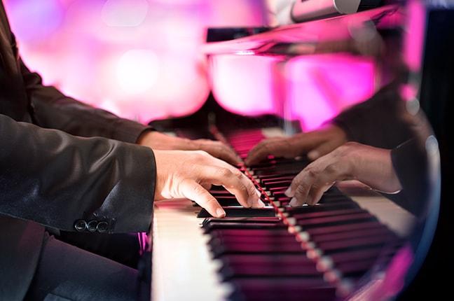 Postura das mãos no Piano Postura das mãos no Piano