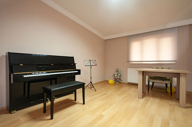 sala com piano