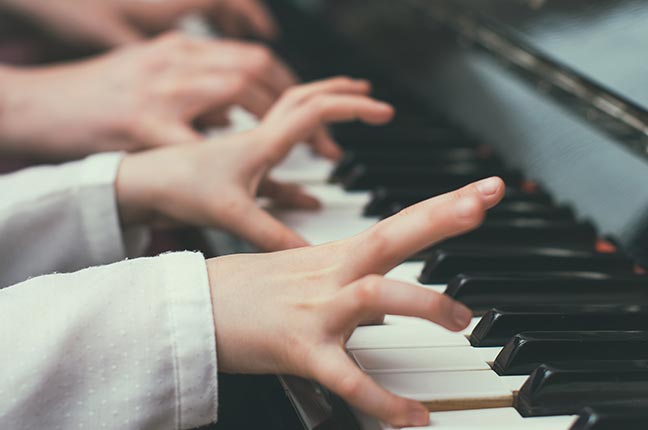 como estudar oitavas para piano