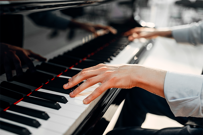 piano híbrido