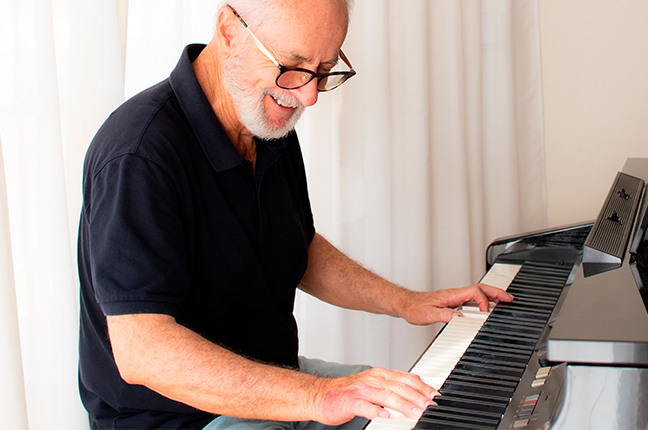 como estudar piano na terceira idade