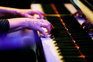 Papel do piano nas igrejas